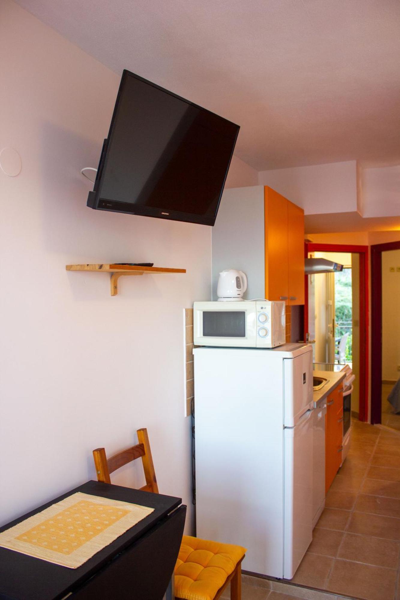 Divna Apartments&Rooms Račišće Buitenkant foto