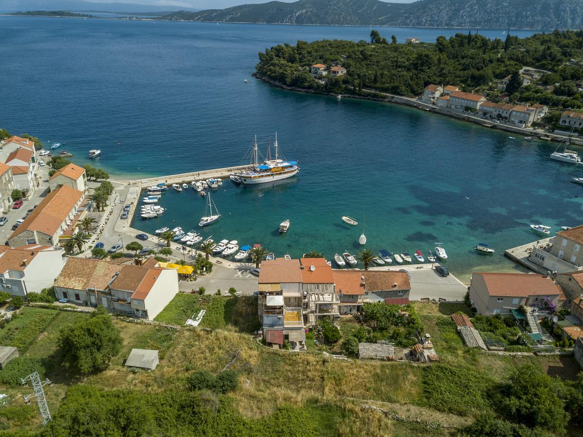 Divna Apartments&Rooms Račišće Buitenkant foto