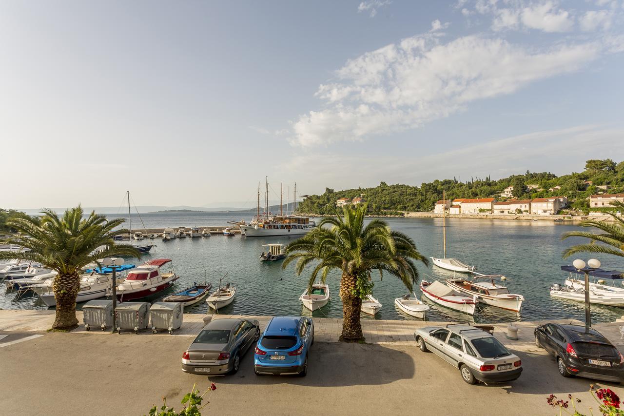 Divna Apartments&Rooms Račišće Buitenkant foto
